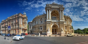 Ворота гаражные, откатные, распашные, промышленные и автоматика в Одессе